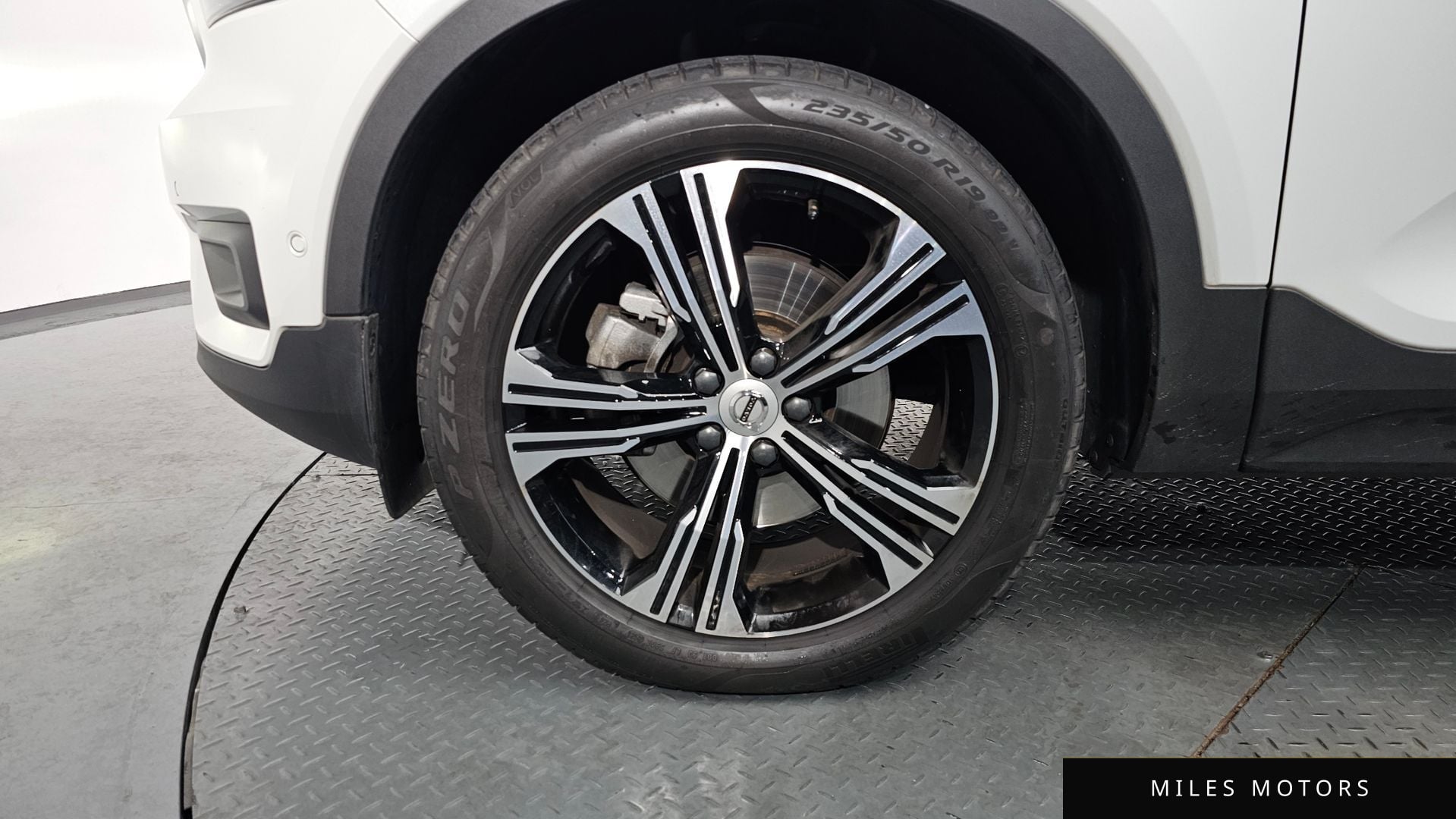 Volvo XC40 2022 — миниатюра 4