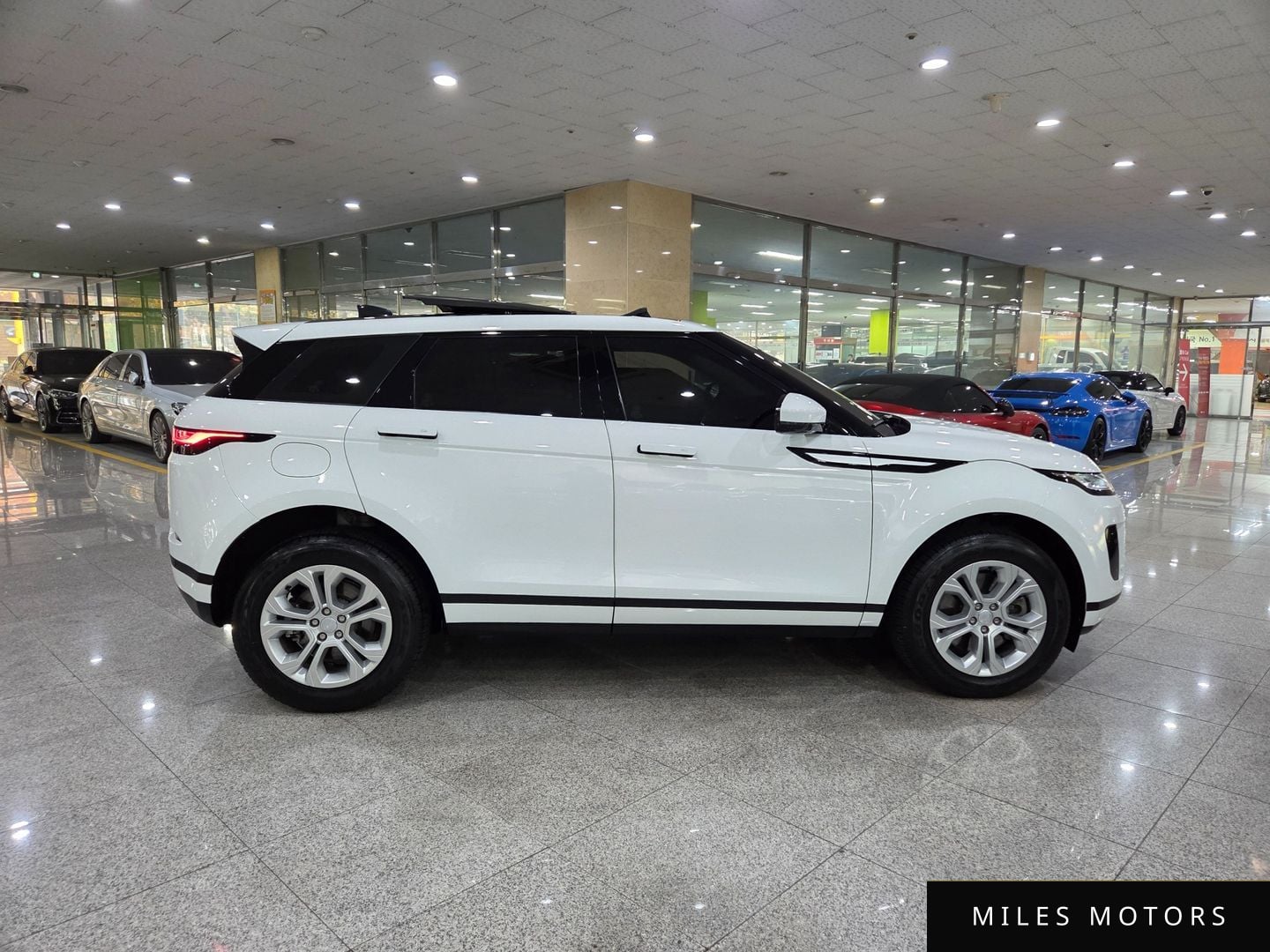 Land Rover Range Rover Evoque 2023 — миниатюра 5
