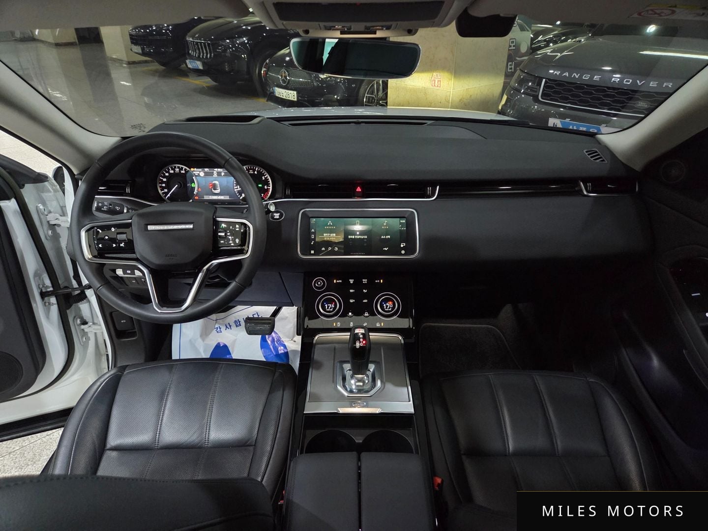 Land Rover Range Rover Evoque 2023 — миниатюра 8