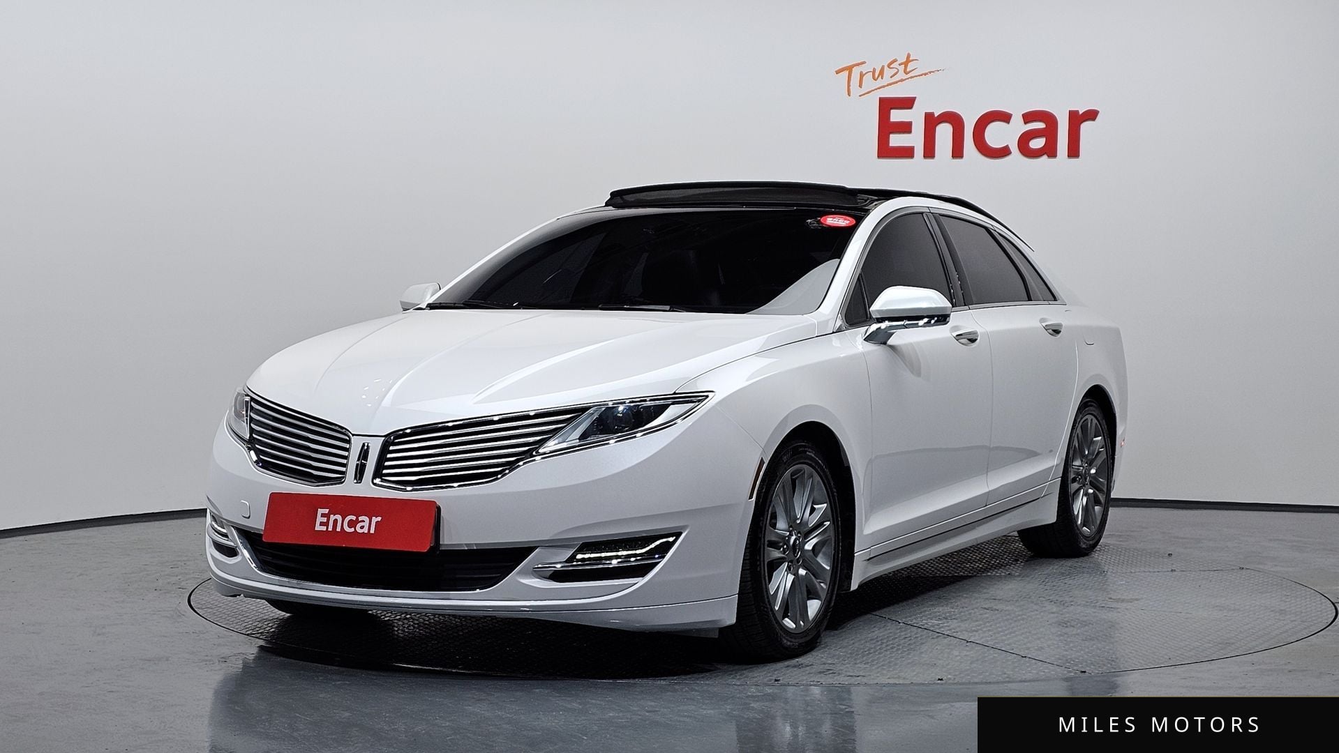 Lincoln MKZ 2015 — фото 1 из 12