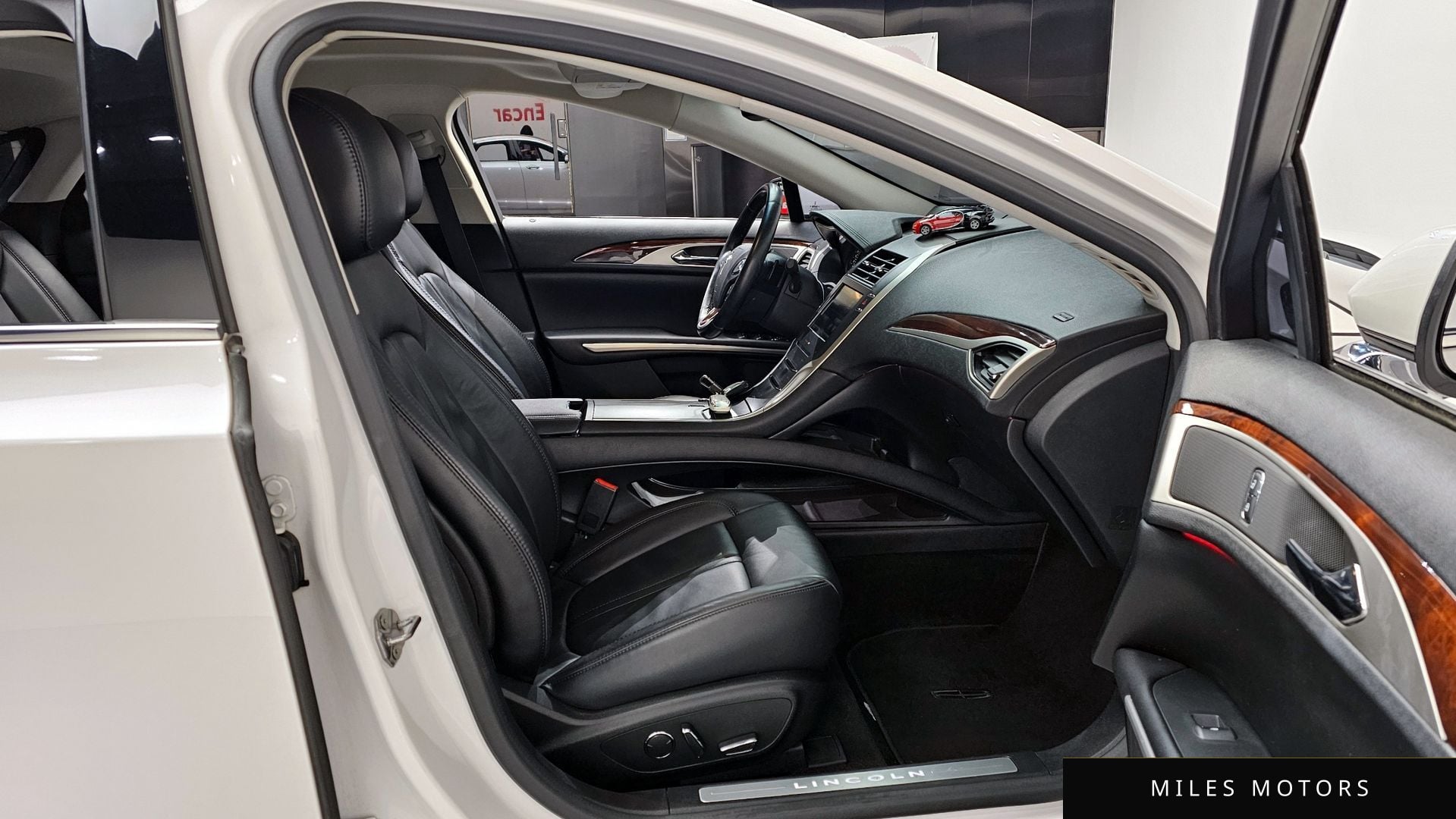 Lincoln MKZ 2015 — миниатюра 10