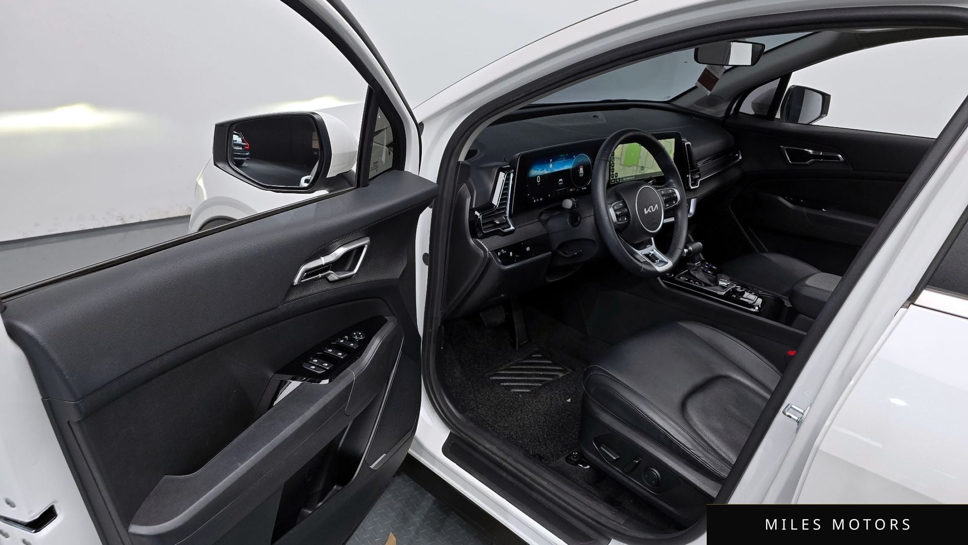 Kia Sportage 2022 — миниатюра 10