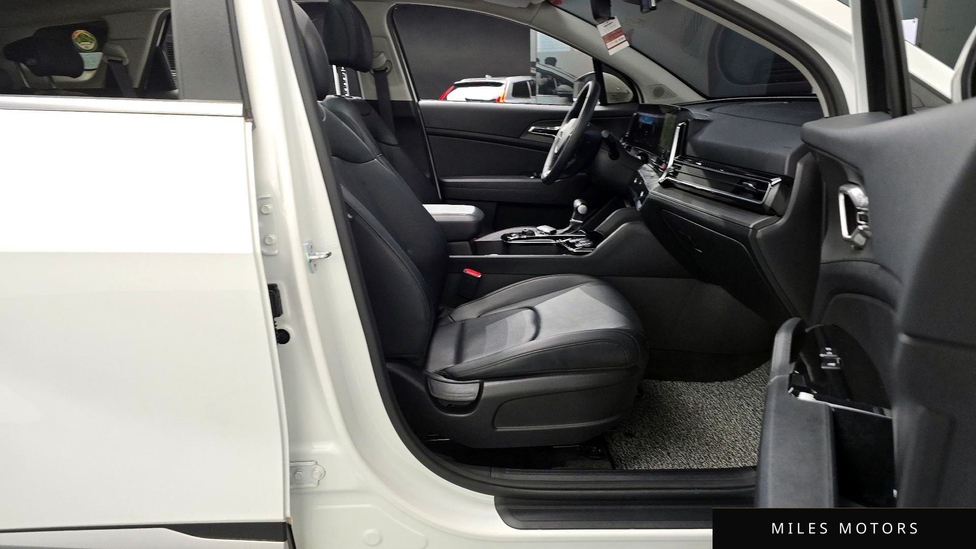 Kia Sportage 2022 — миниатюра 11