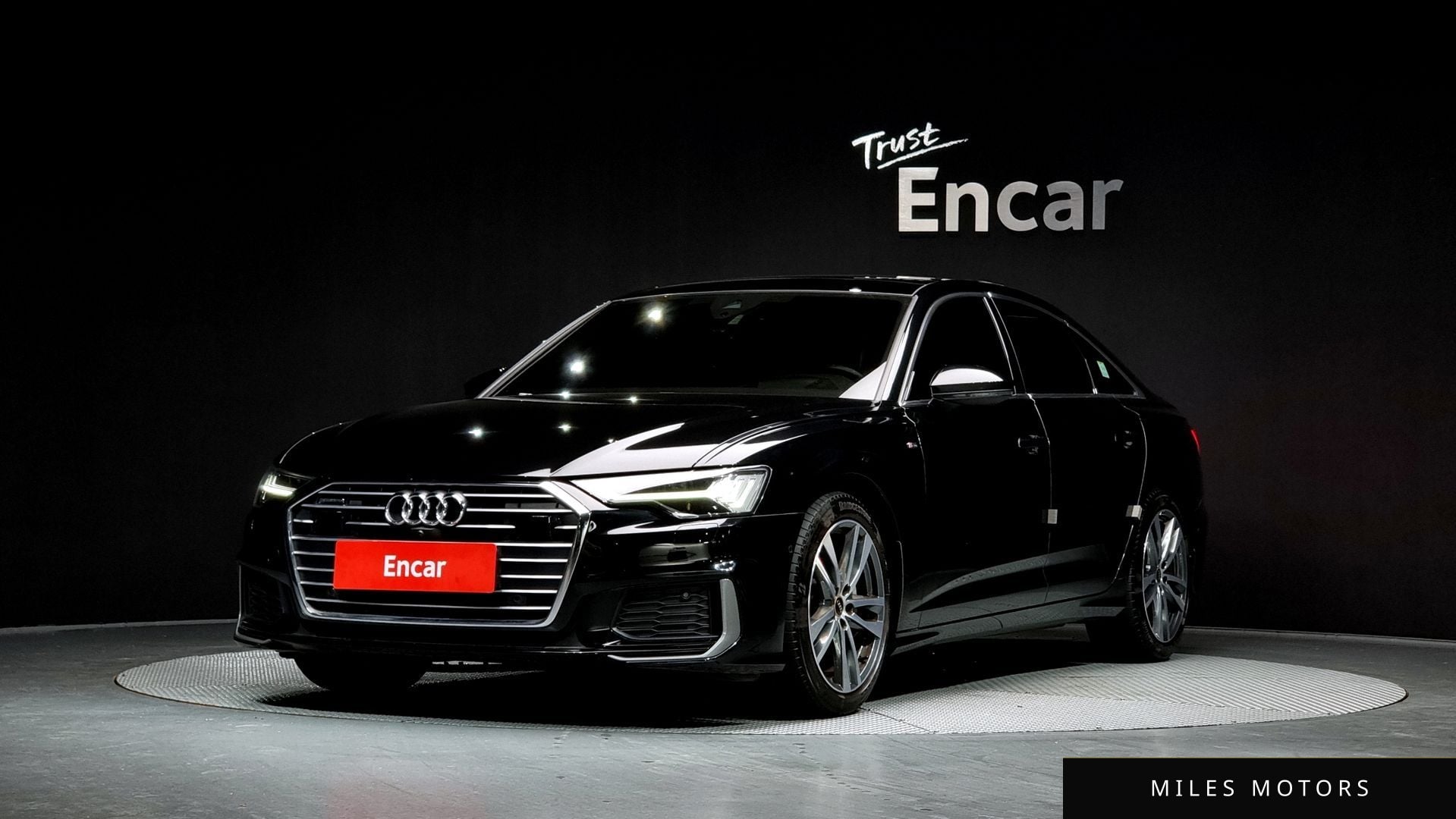 Audi A6 (C8) 2023 — фото 1 из 12