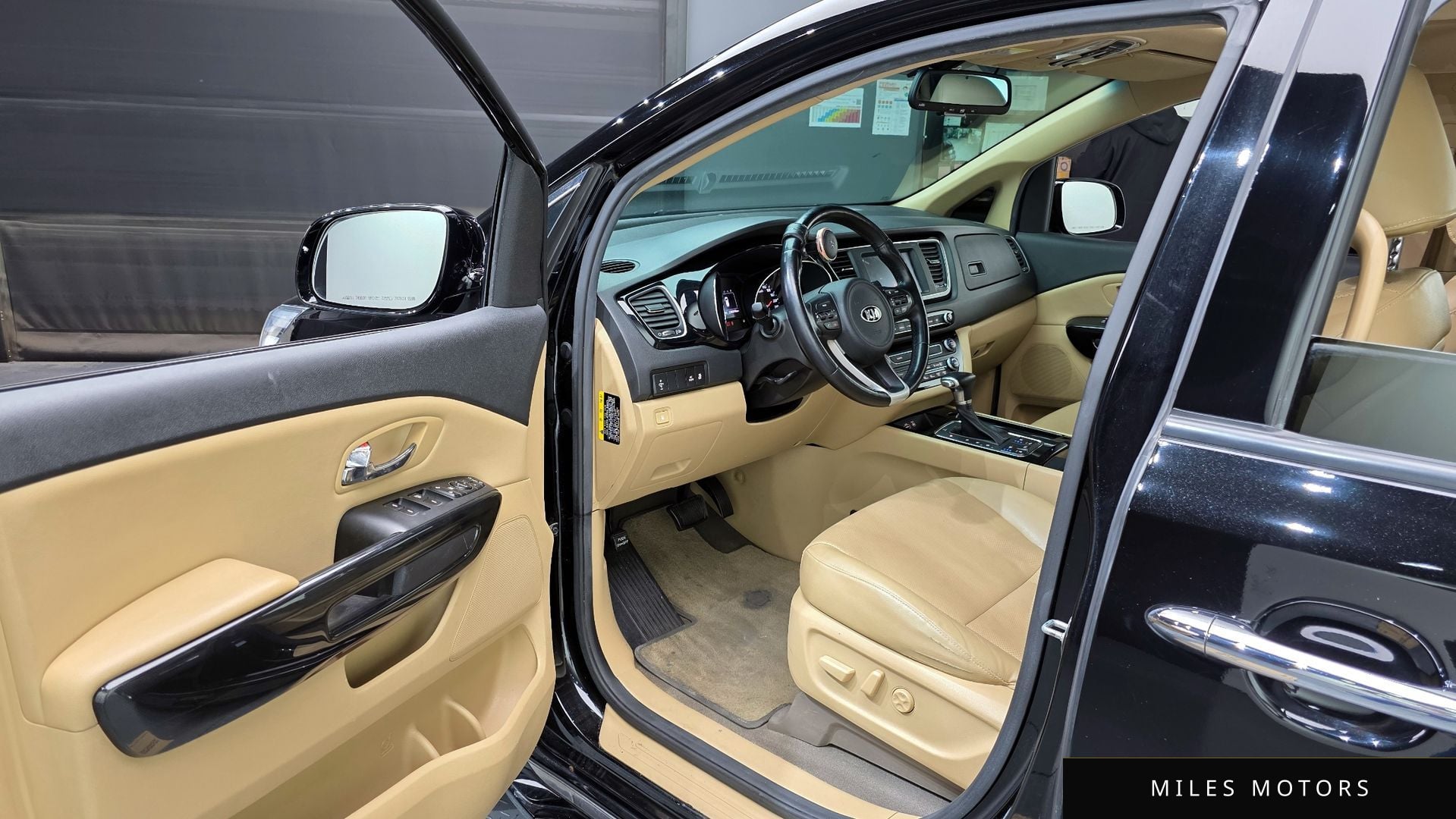 Kia Canival 2017 — миниатюра 10