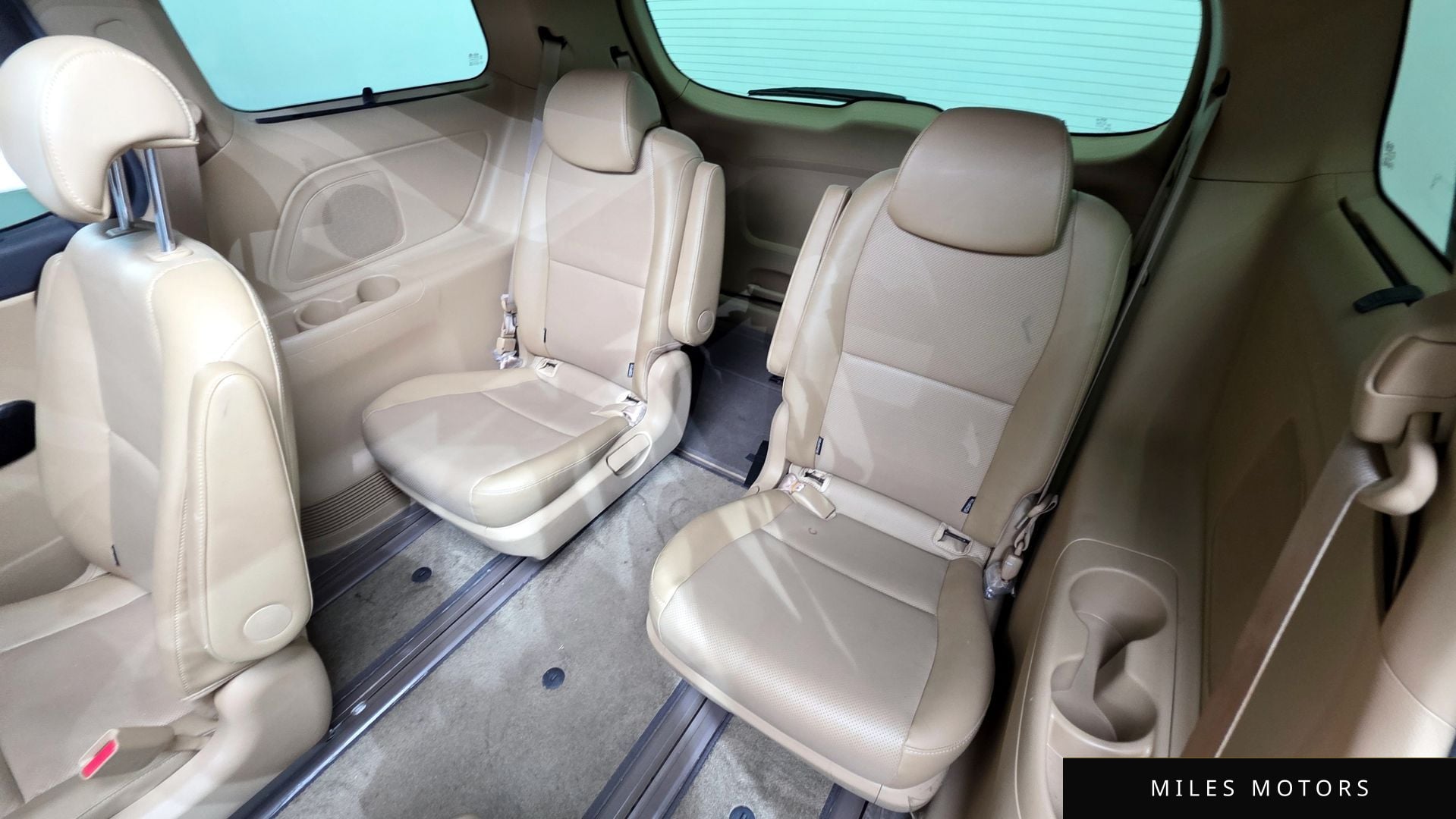 Kia Canival 2017 — миниатюра 12