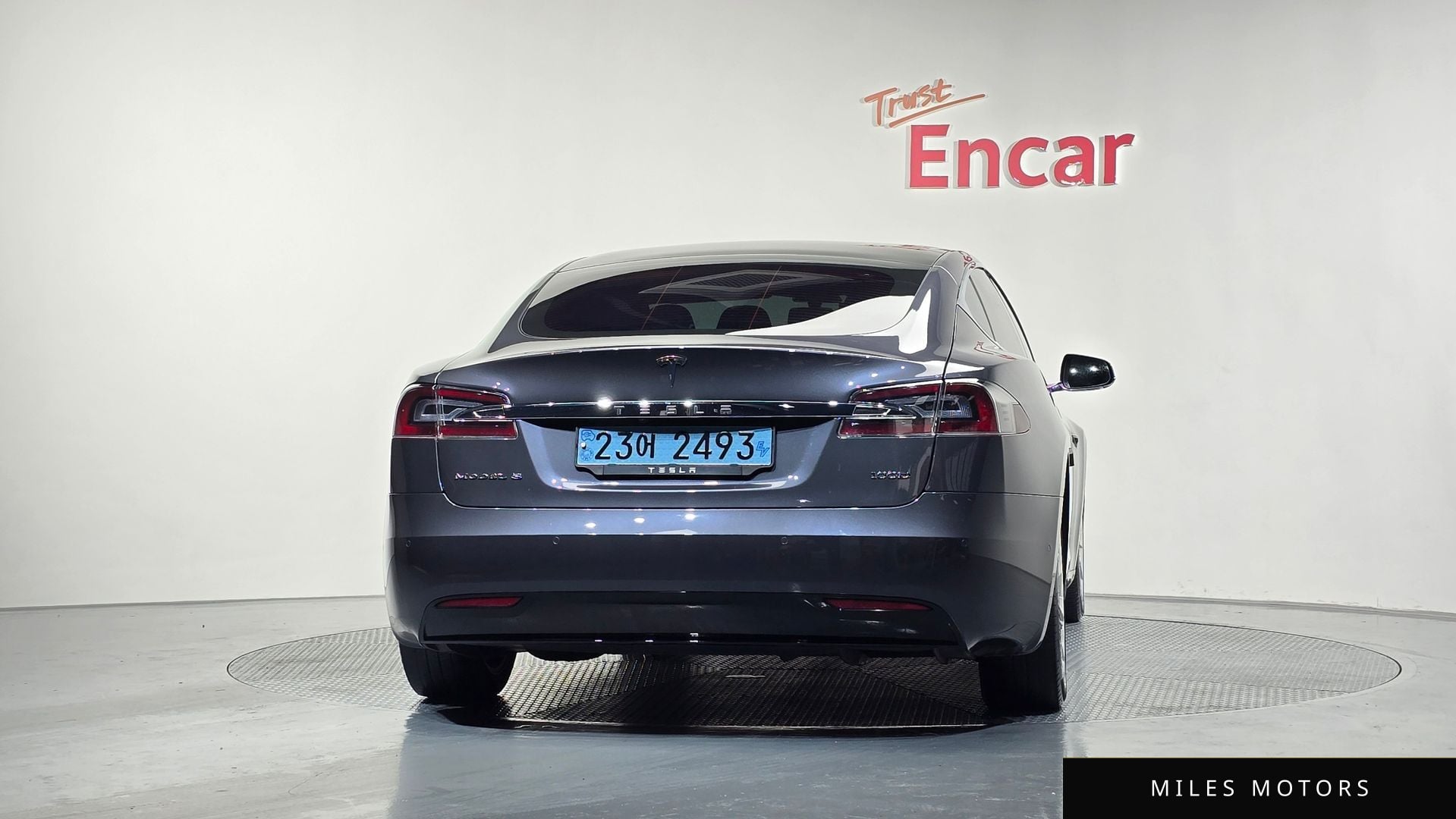 Tesla Model S 2019 — миниатюра 4