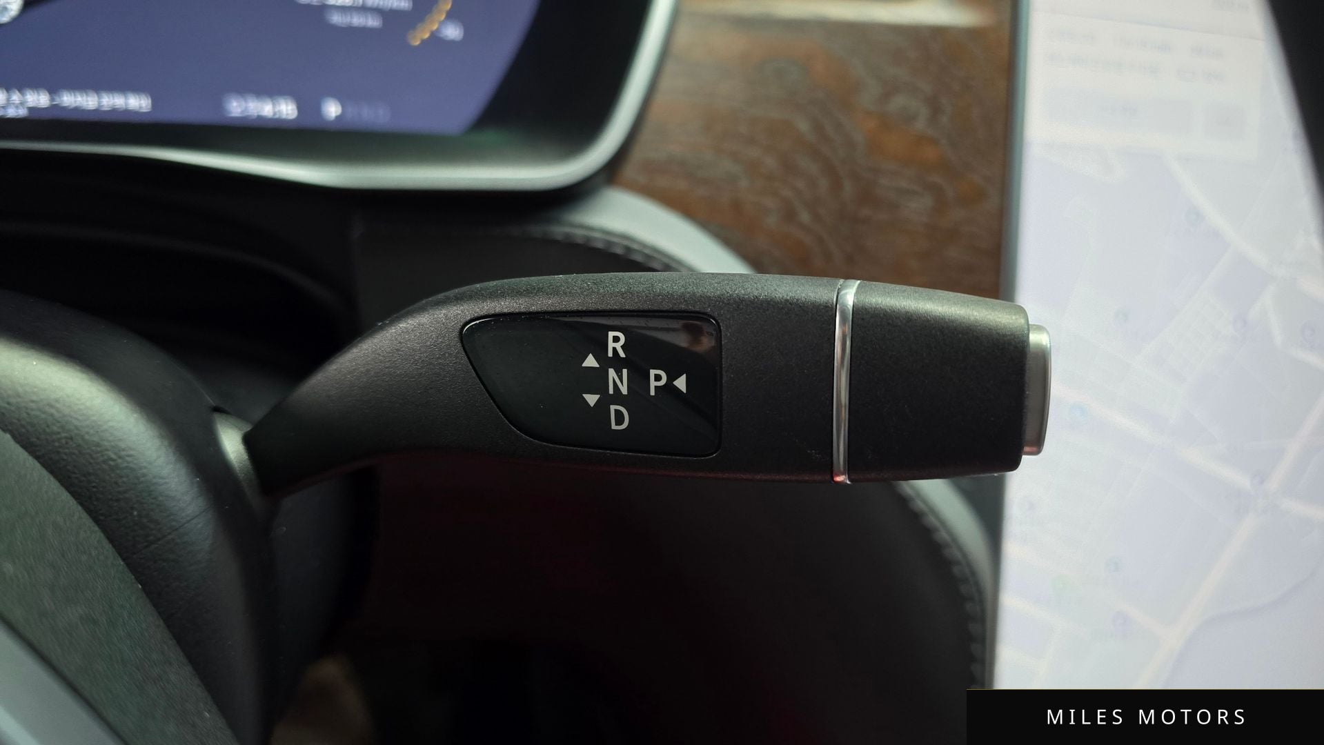 Tesla Model S 2019 — миниатюра 9