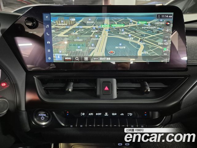 Лексус UX250h 2024 — миниатюра 19