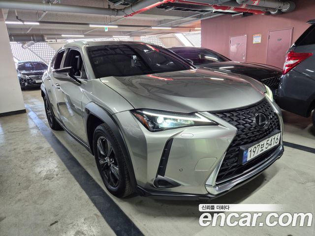 Лексус UX250h 2024 — миниатюра 25