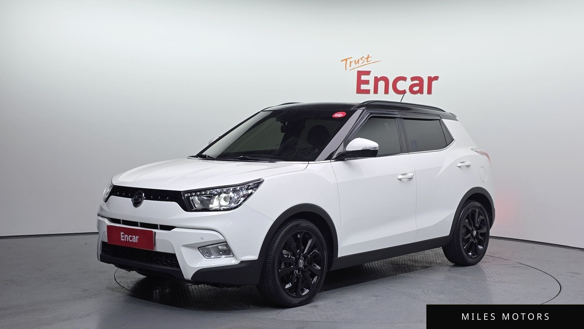 KG Mobility Tivoli 2015 — фото 1 из 12