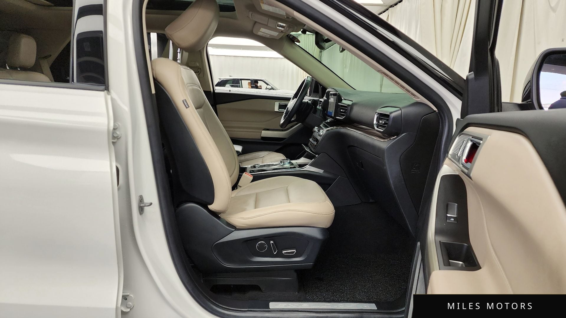 Ford Explorer 2020 — миниатюра 11