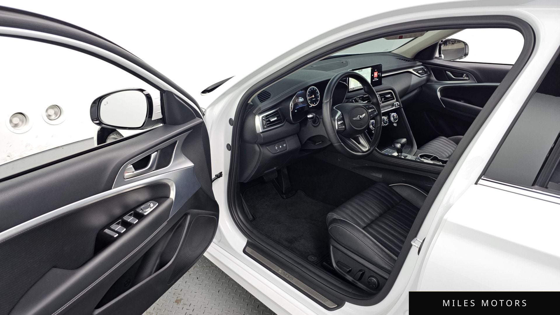 Genesis G70 2023 — миниатюра 10