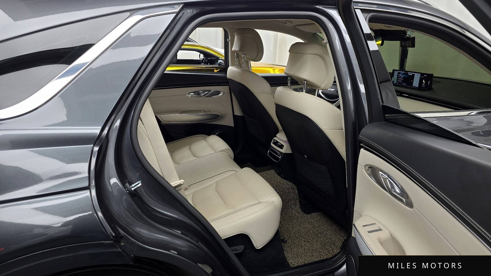 Genesis GV70 2021 — миниатюра 12