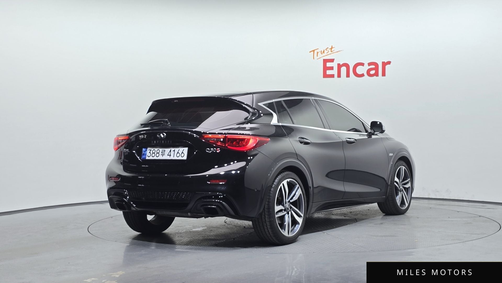 Infiniti Q30 2017 — миниатюра 2