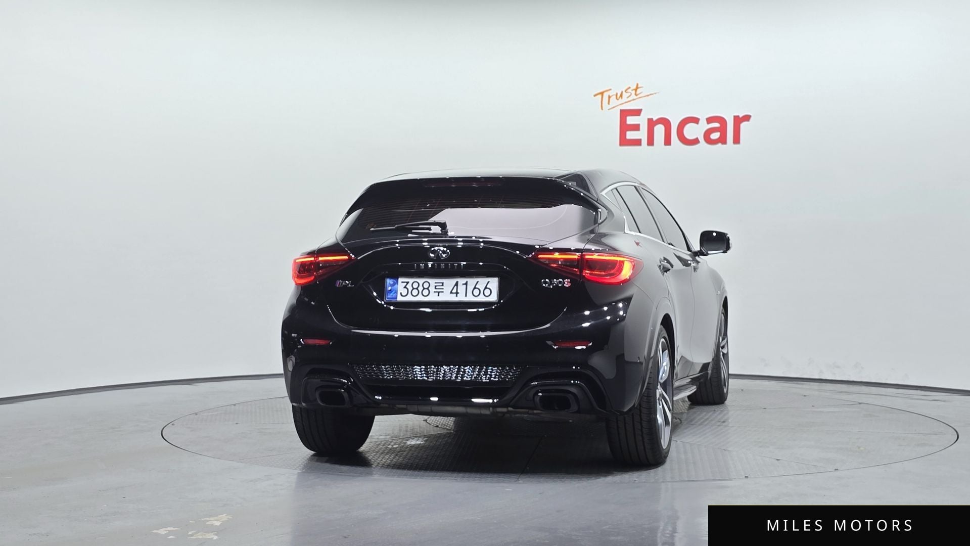 Infiniti Q30 2017 — миниатюра 4