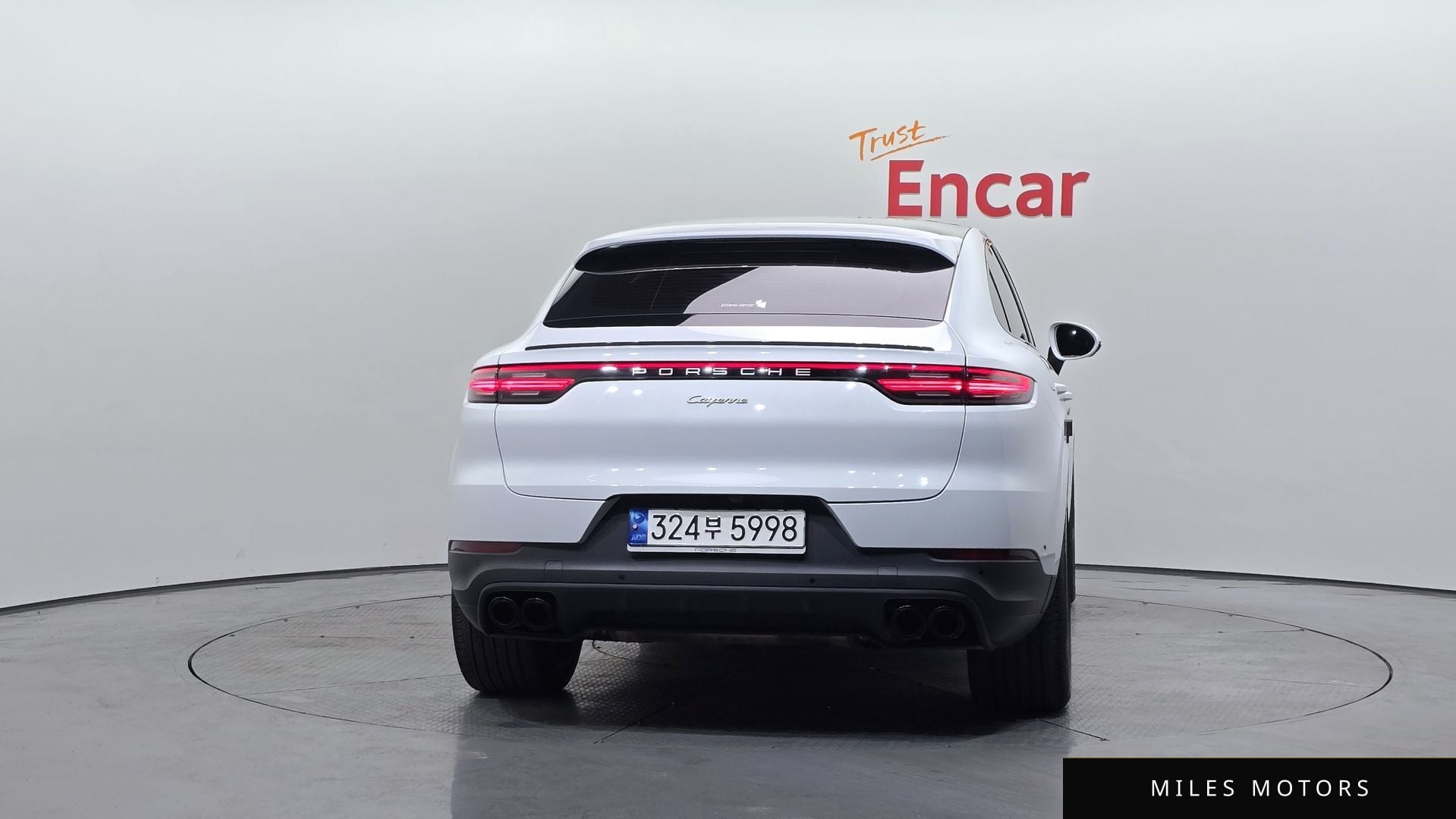 Porsche Cayenne 2023 — миниатюра 4