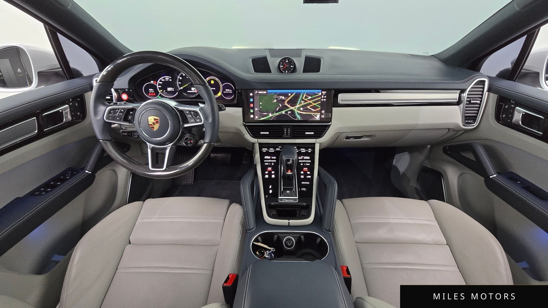 Porsche Cayenne 2023 — миниатюра 7