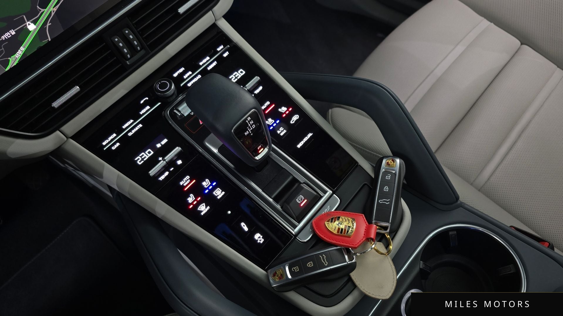 Porsche Cayenne 2023 — миниатюра 9