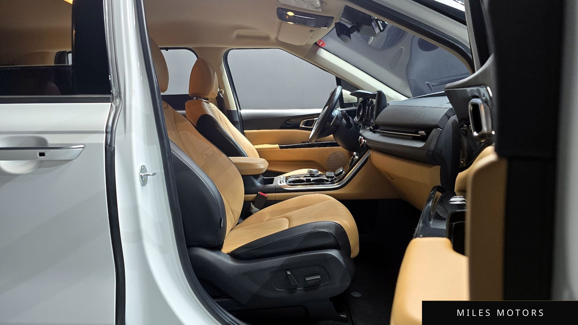Kia Carnival 2021 — миниатюра 10