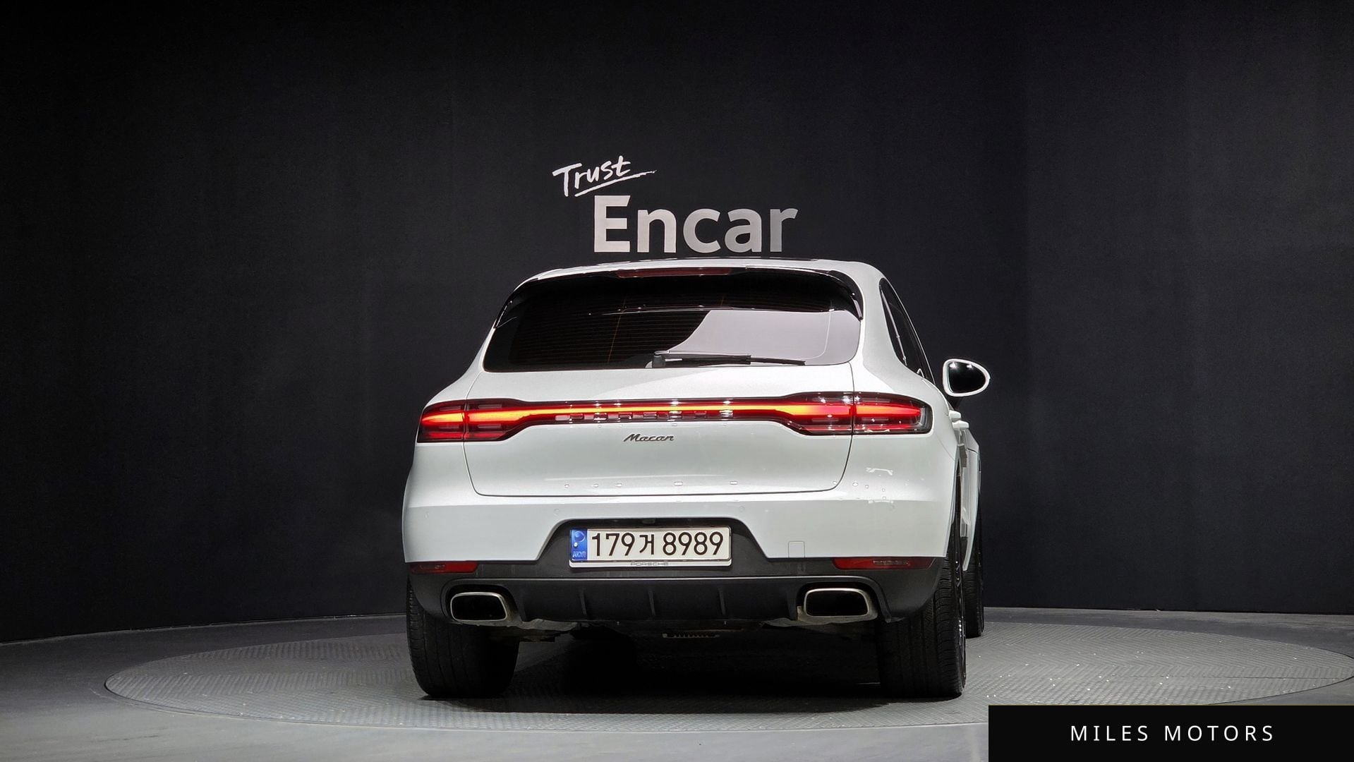 Porsche Macan 2021 — миниатюра 4