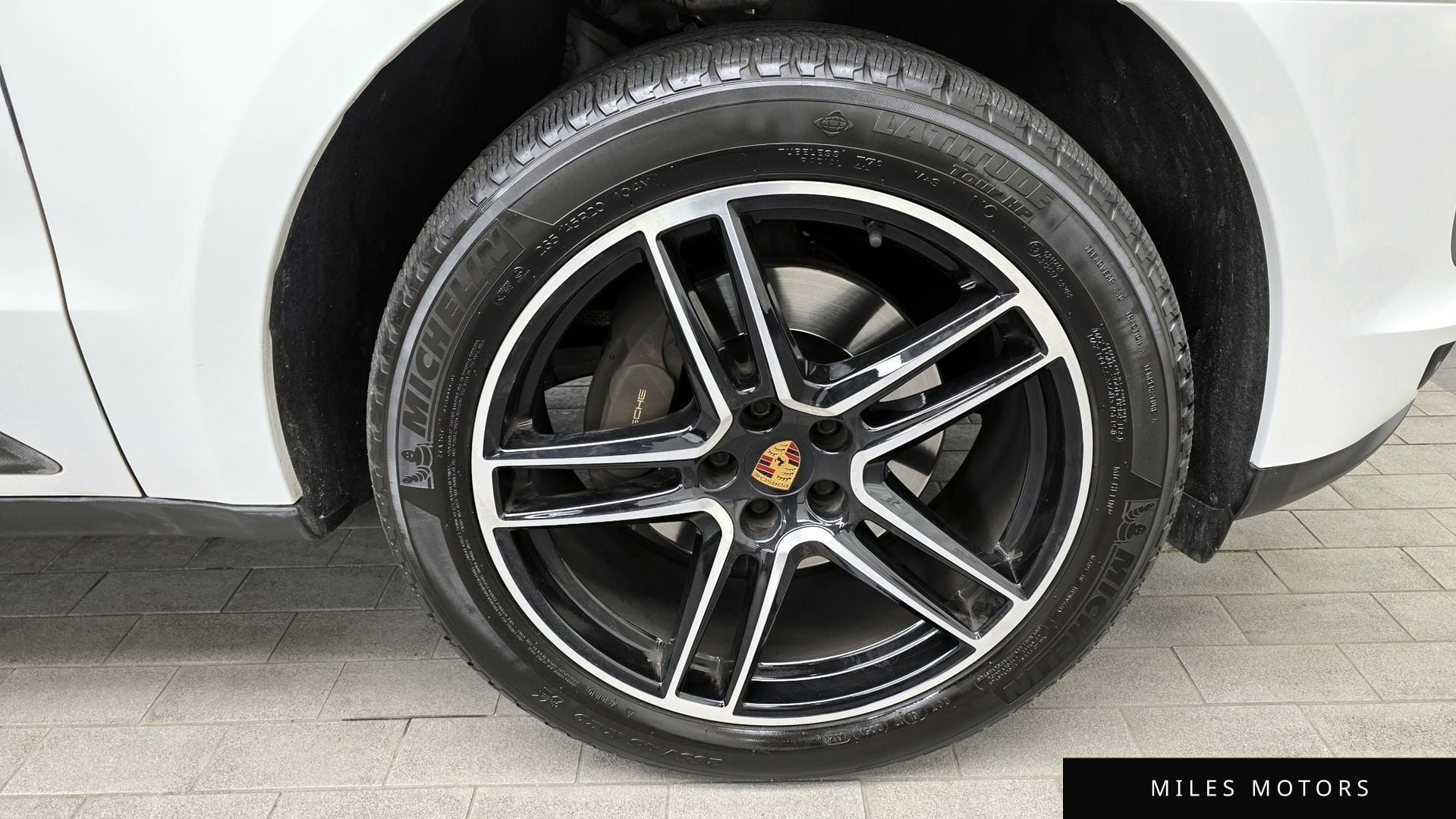 Porsche Macan 2021 — миниатюра 5