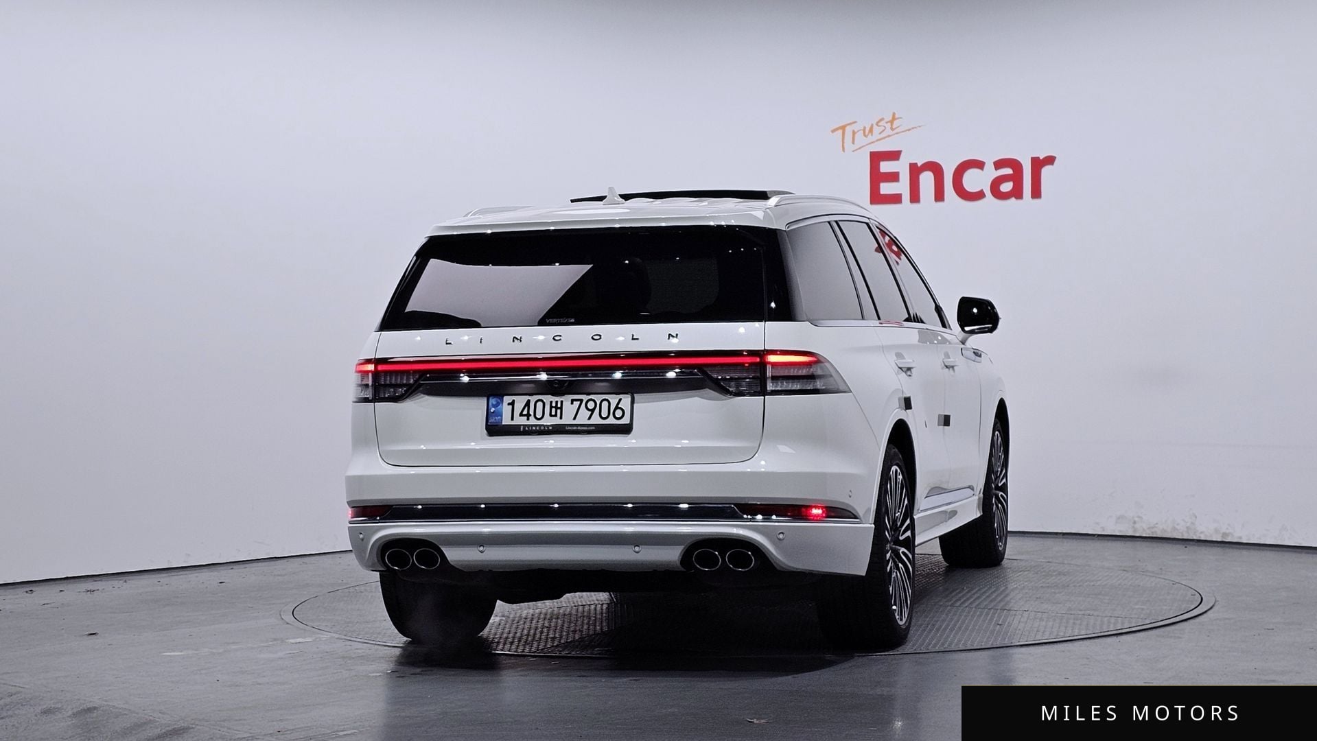 Lincoln Aviator 2023 — миниатюра 4