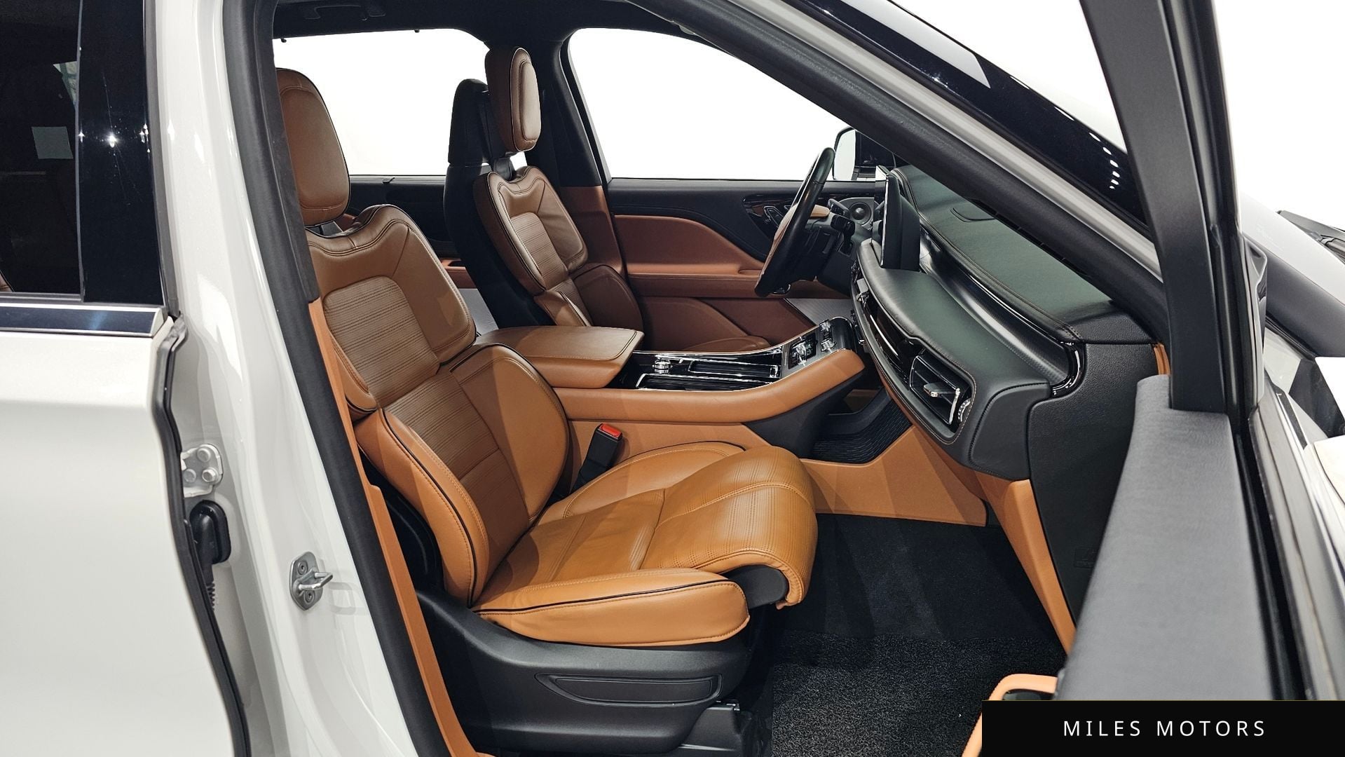 Lincoln Aviator 2023 — миниатюра 12