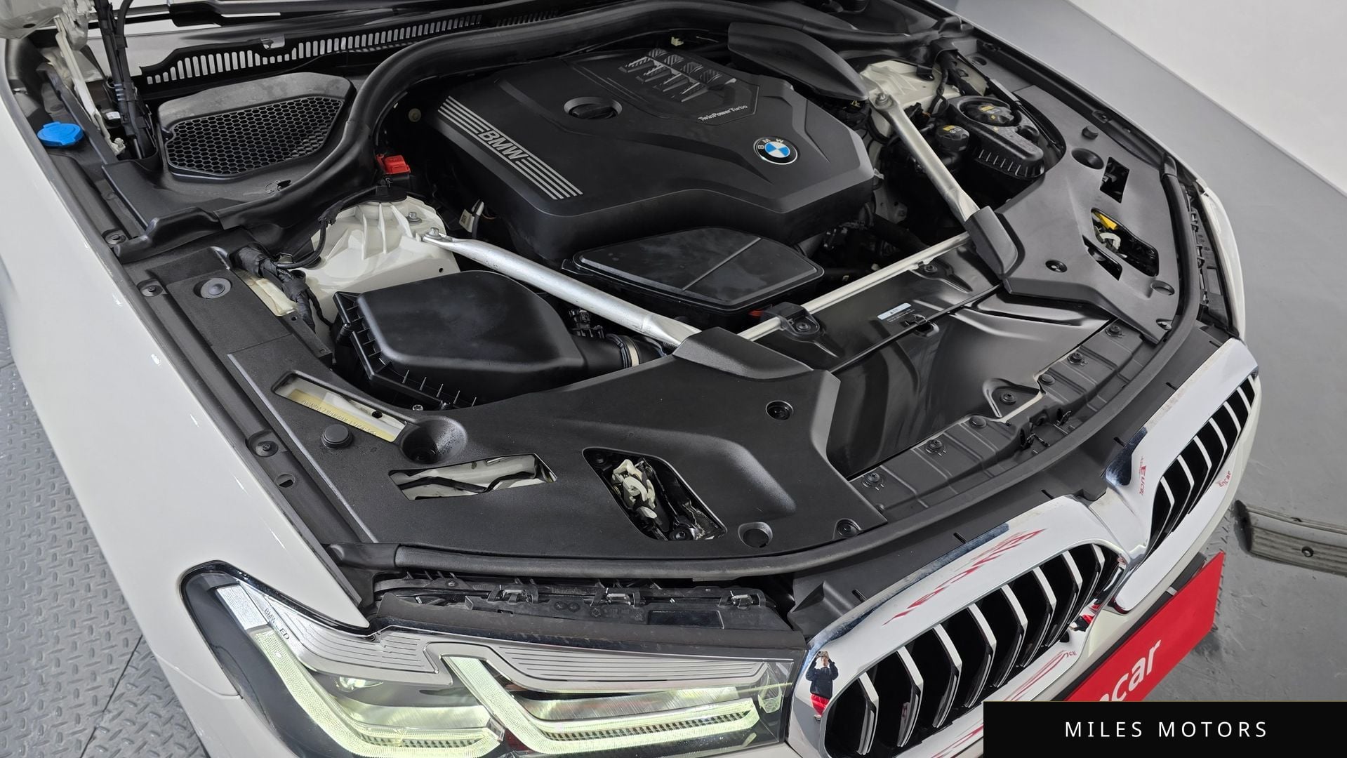 BMW 5 Series (G30) 2022 — миниатюра 6