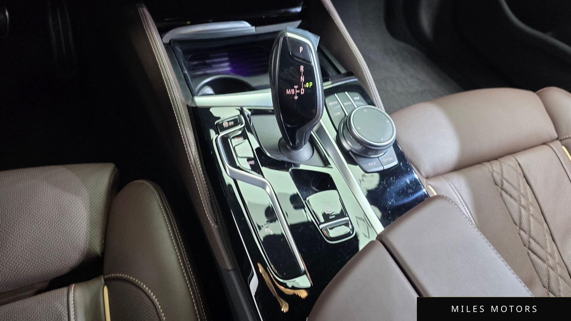 BMW 5 Series (G30) 2022 — миниатюра 9