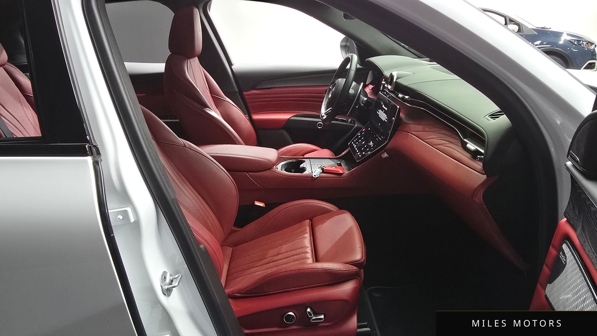 Maserati Grecale 2023 — миниатюра 10
