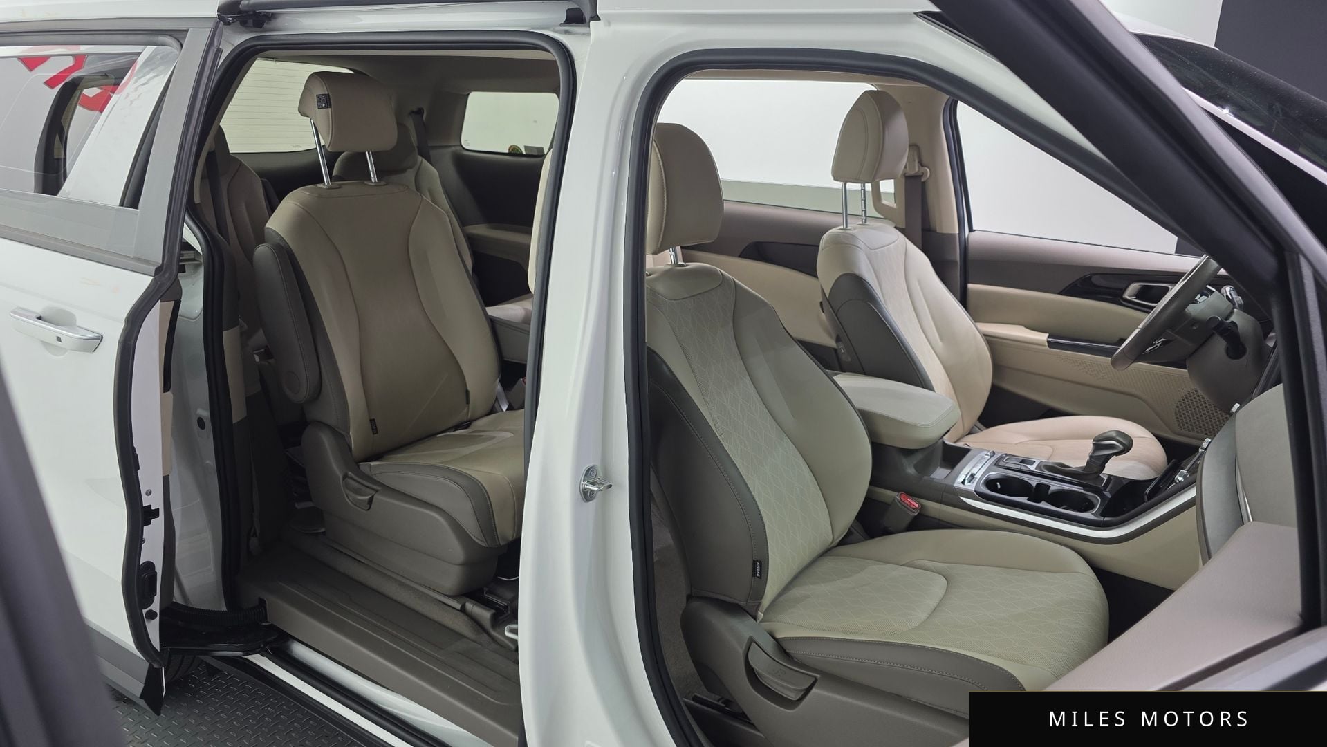 Kia Carnival 2023 — миниатюра 12