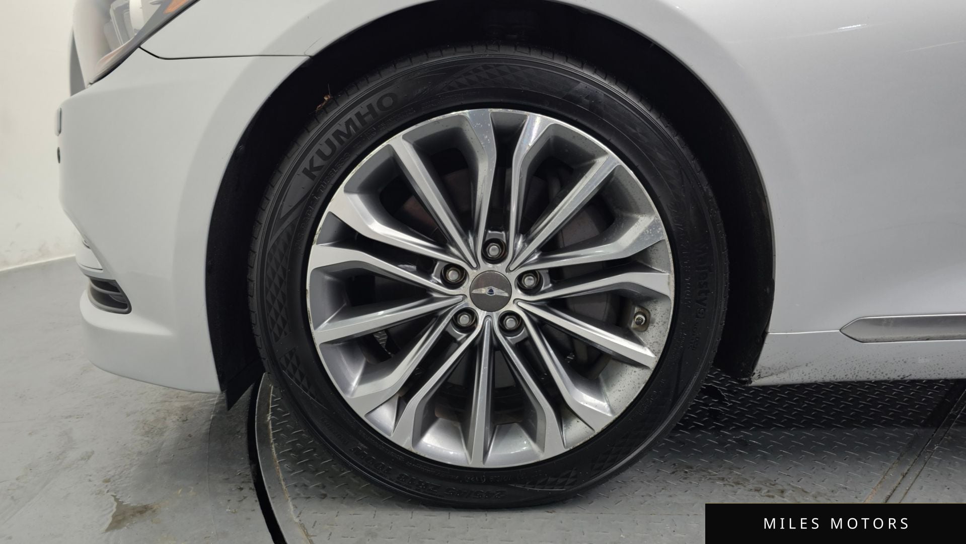 Hyundai Genesis 2015 — миниатюра 5