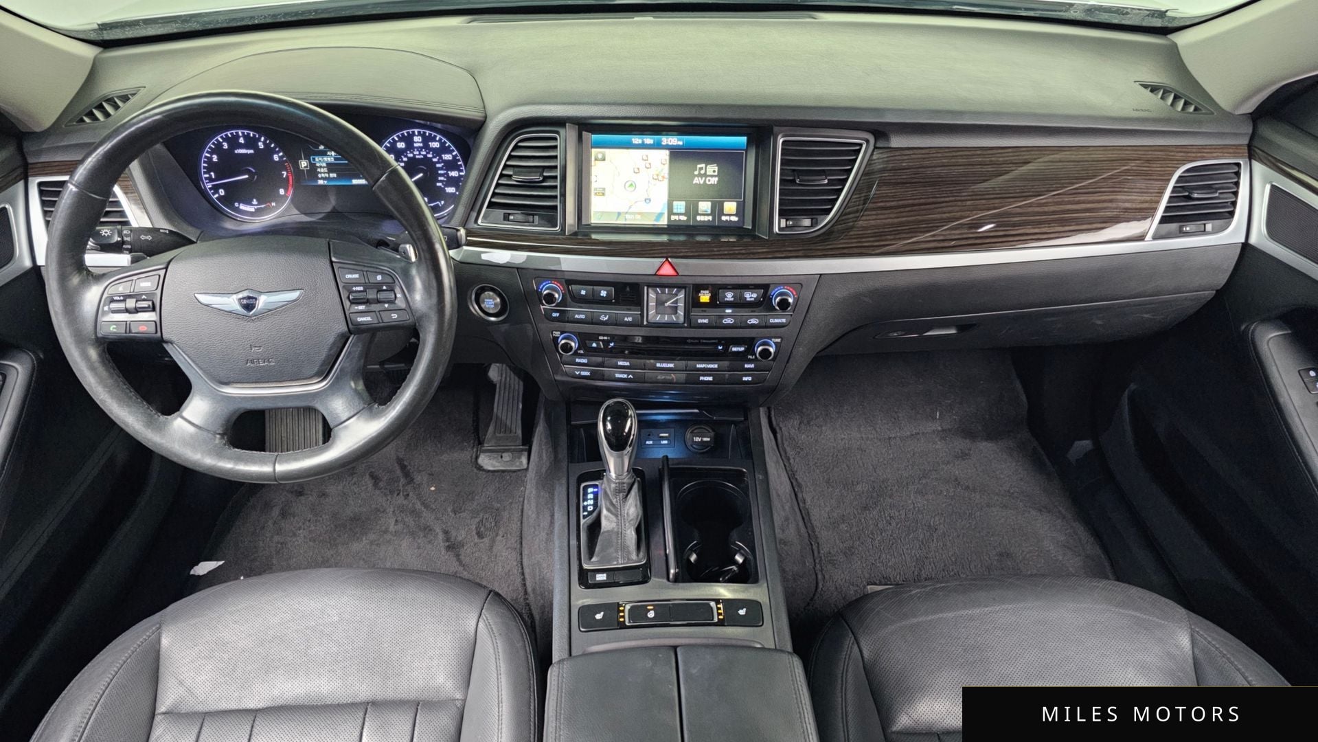 Hyundai Genesis 2015 — миниатюра 7