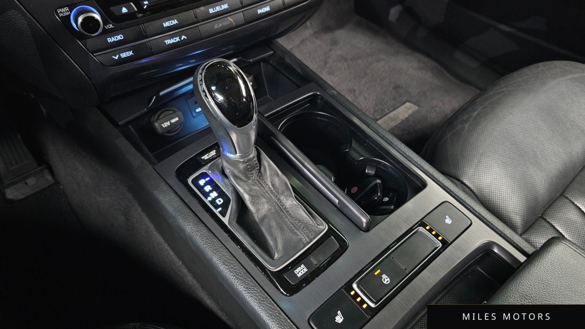 Hyundai Genesis 2015 — миниатюра 9