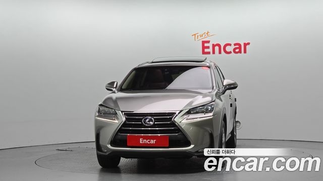 Лексус NX300h 2015 — миниатюра 3