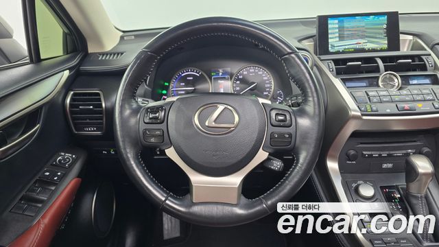 Лексус NX300h 2015 — миниатюра 17