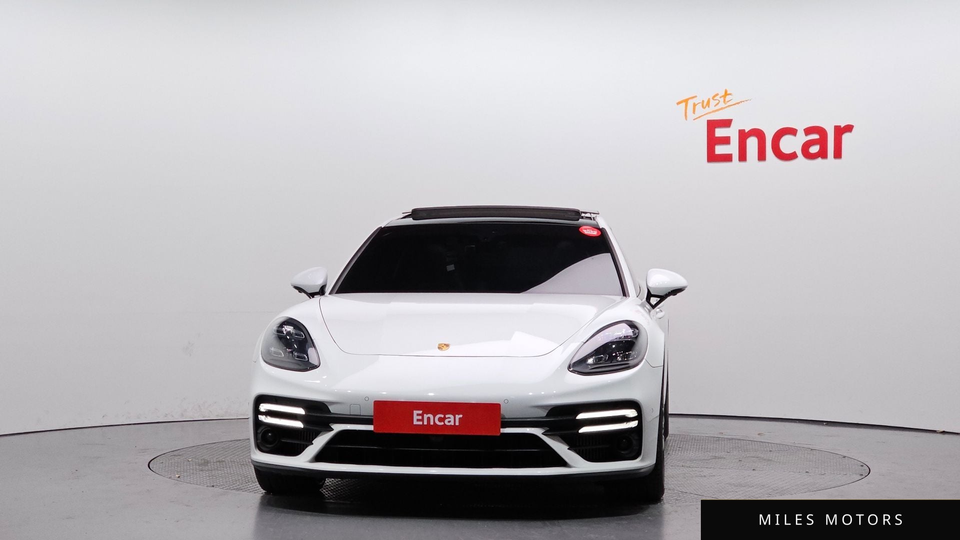 Porsche Panamera 2021 — миниатюра 3