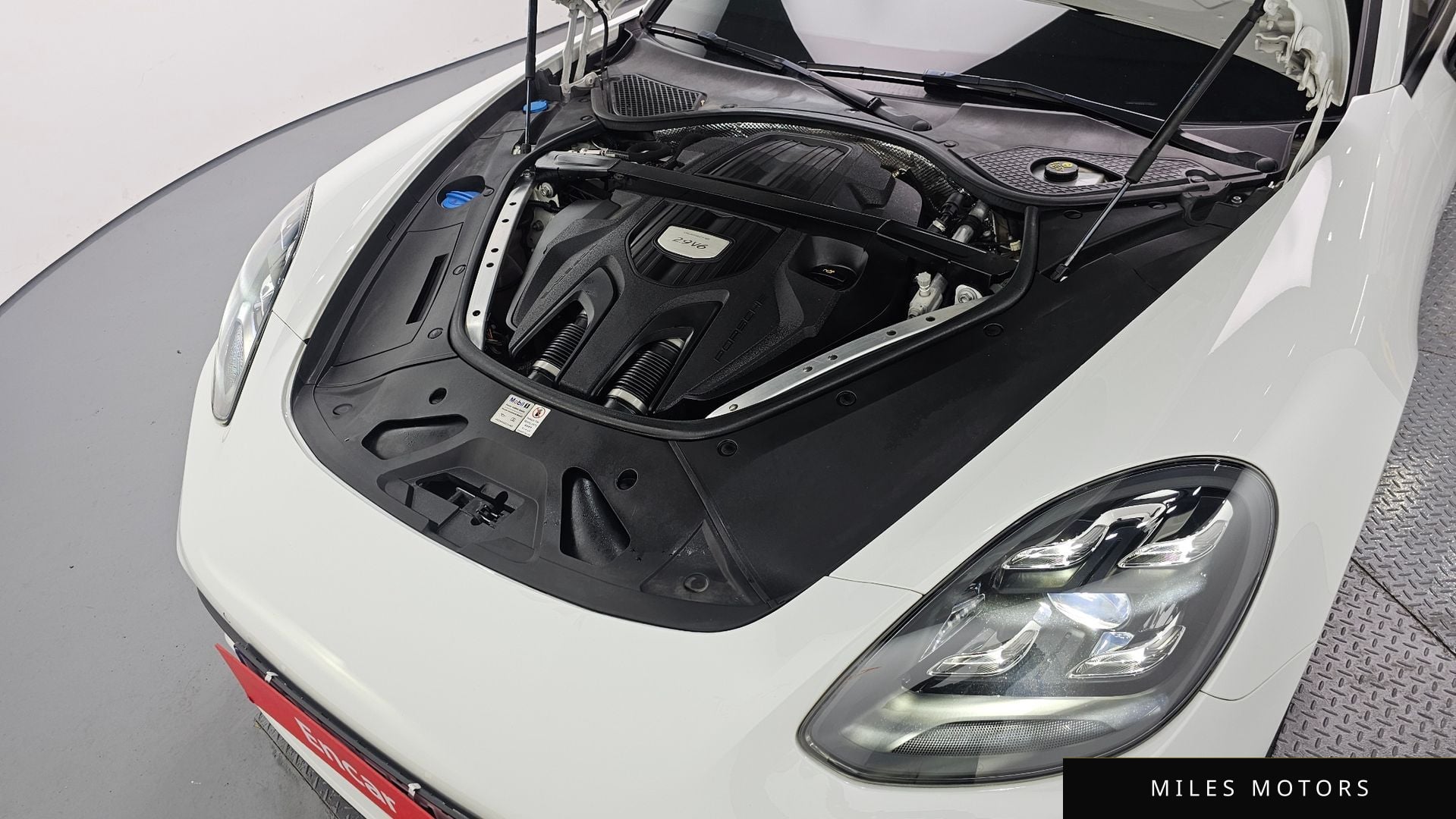 Porsche Panamera 2021 — миниатюра 6