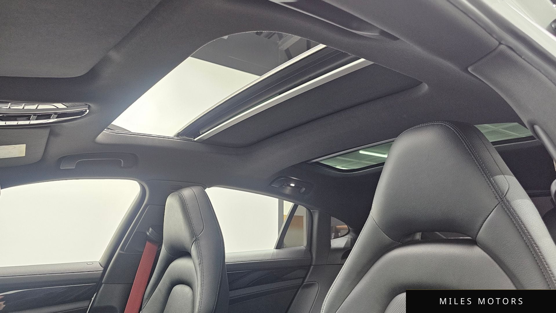 Porsche Panamera 2021 — миниатюра 18