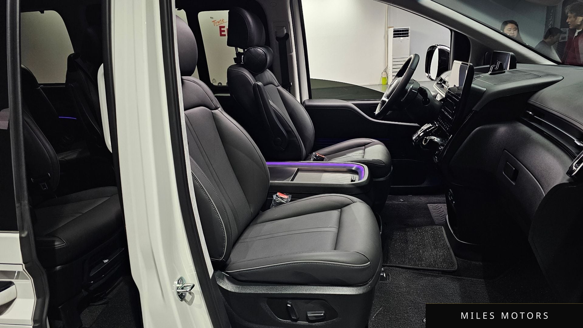 Hyundai Staria 2025 — миниатюра 10