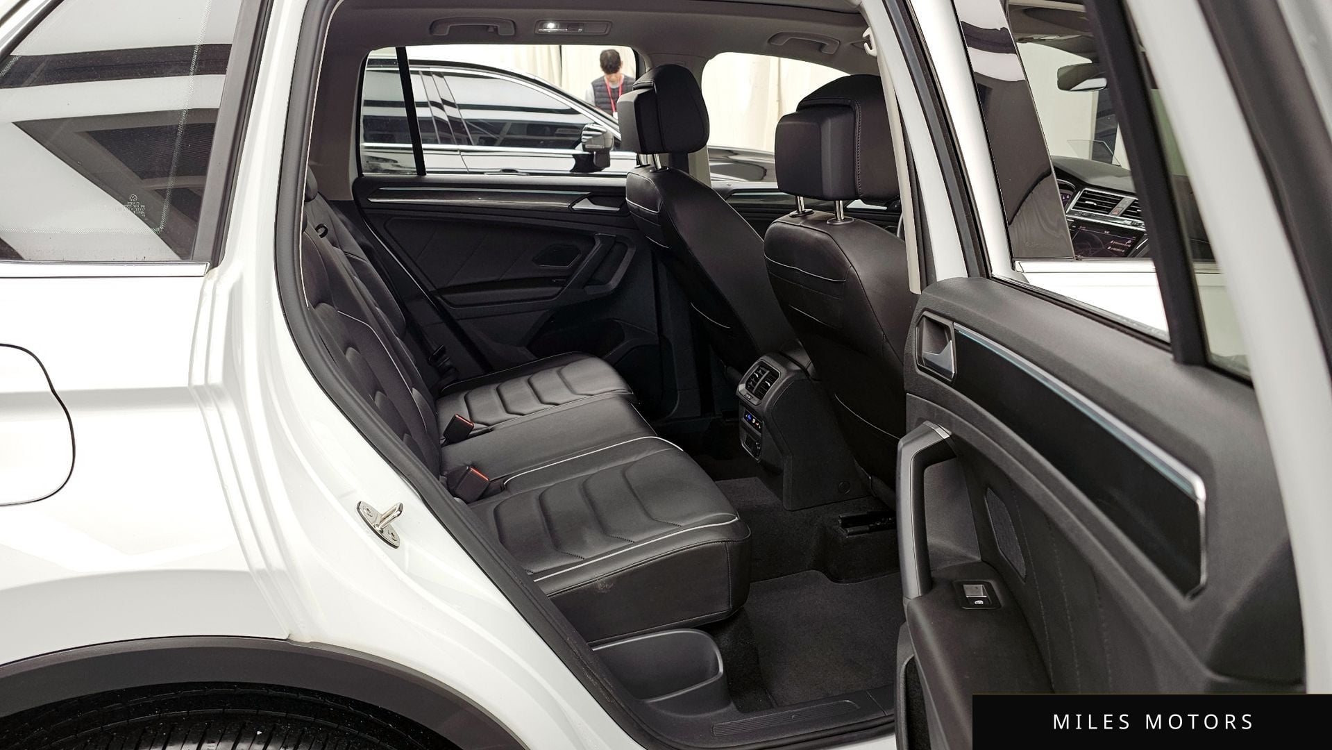 Volkswagen Tiguan 2023 — миниатюра 12