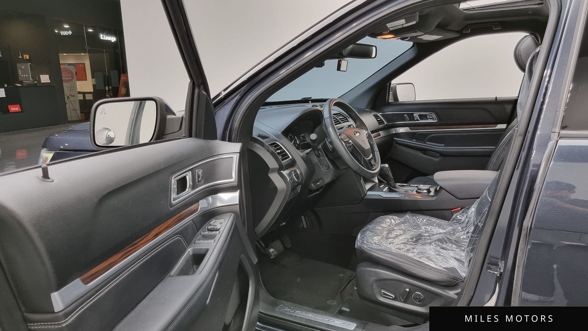 Ford Explorer 2017 — миниатюра 10