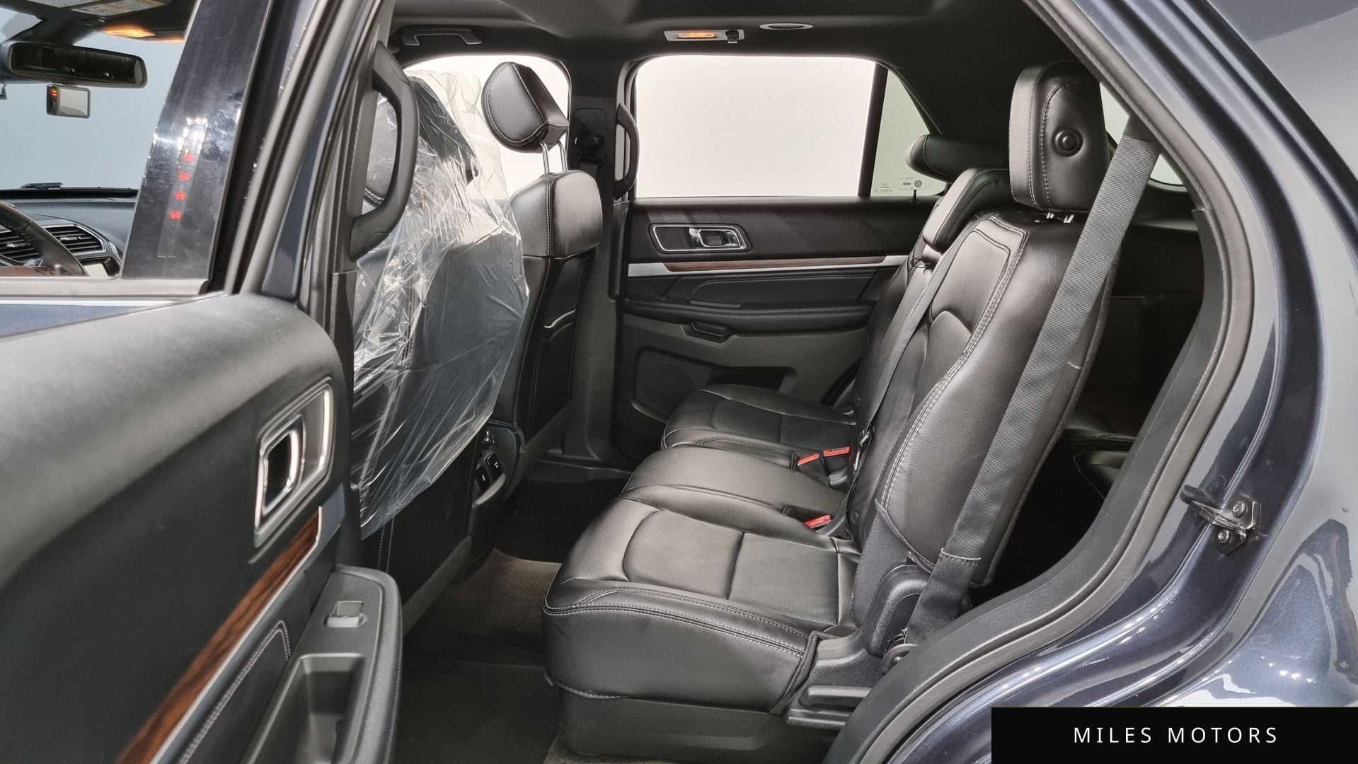 Ford Explorer 2017 — миниатюра 12