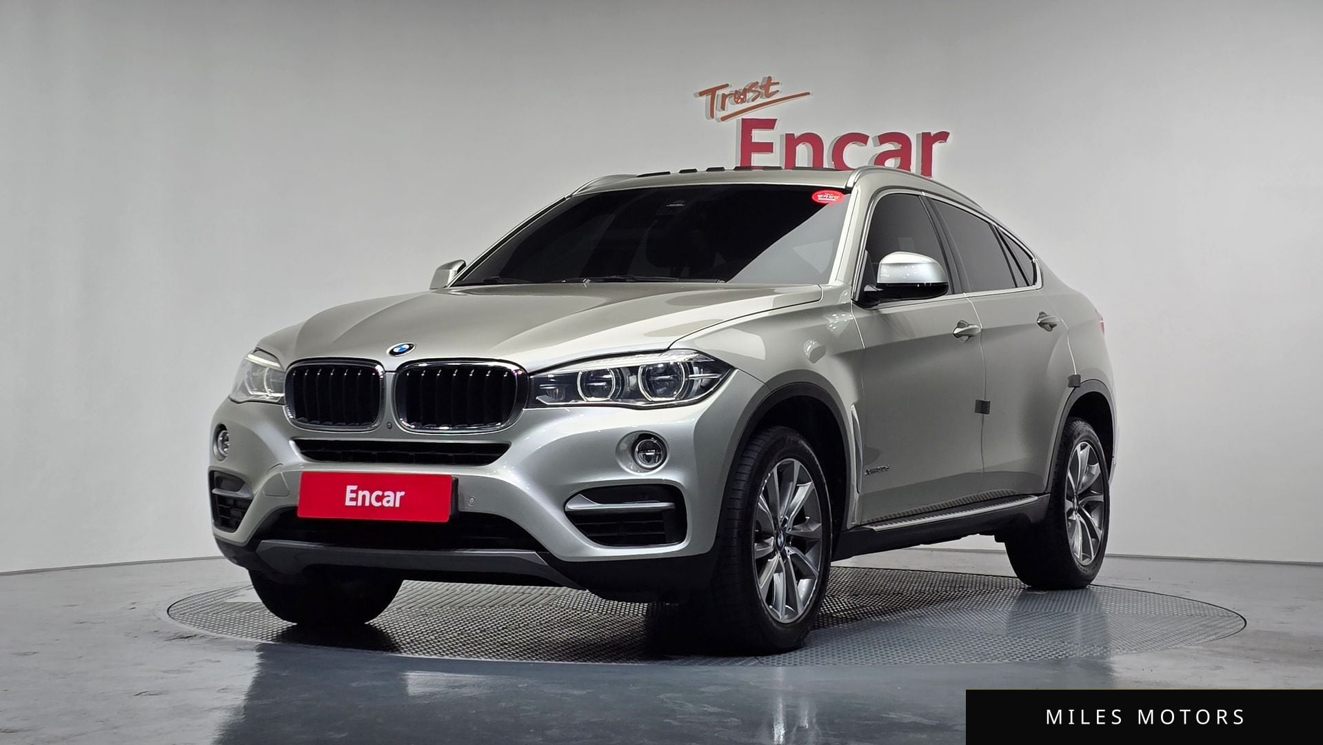BMW X6 (F16) 2016 — фото 1 из 12