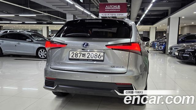 Лексус NX300h 2021 — миниатюра 7