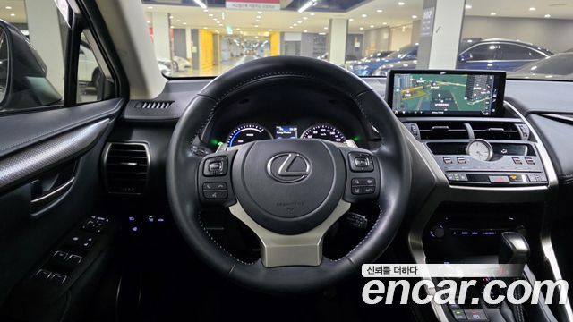 Лексус NX300h 2021 — миниатюра 16