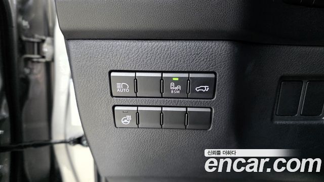 Лексус NX300h 2021 — миниатюра 21