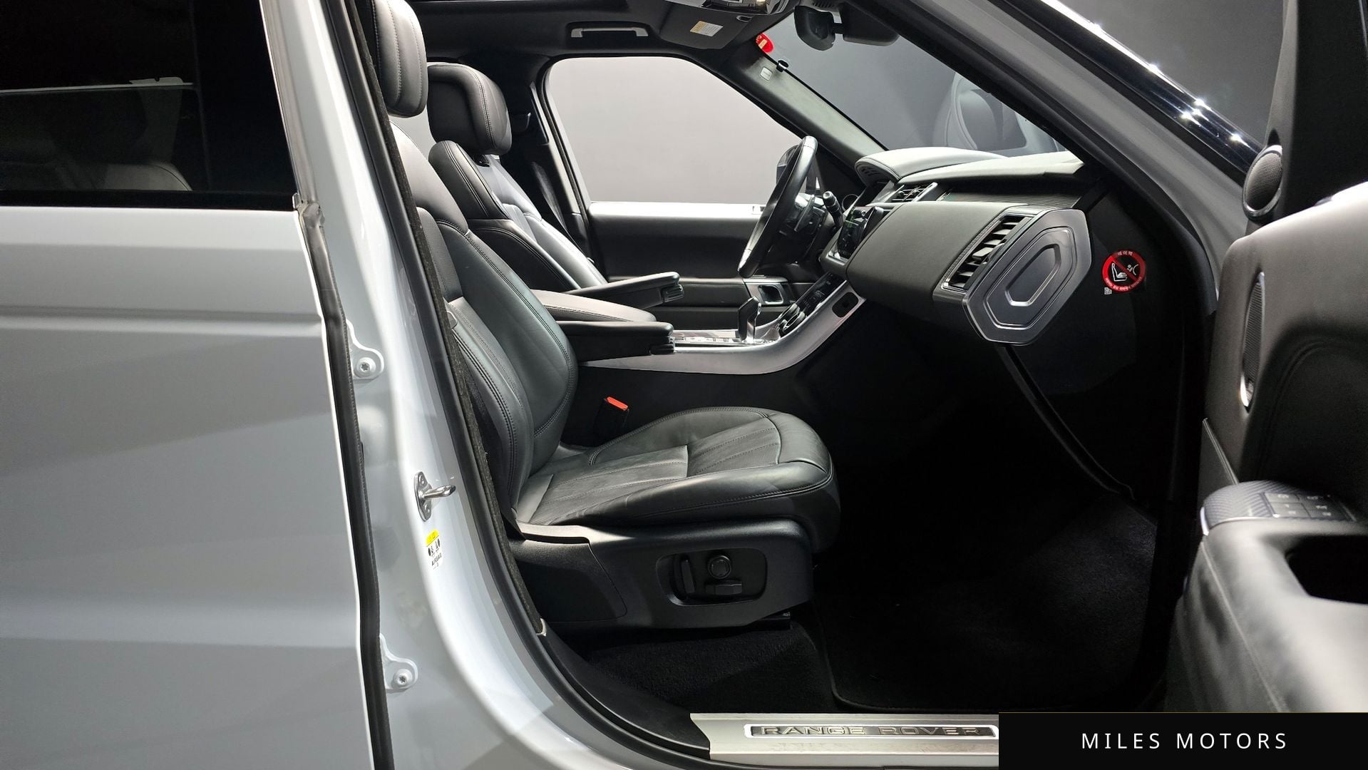 Land Rover Range Rover Sport 2019 — миниатюра 10