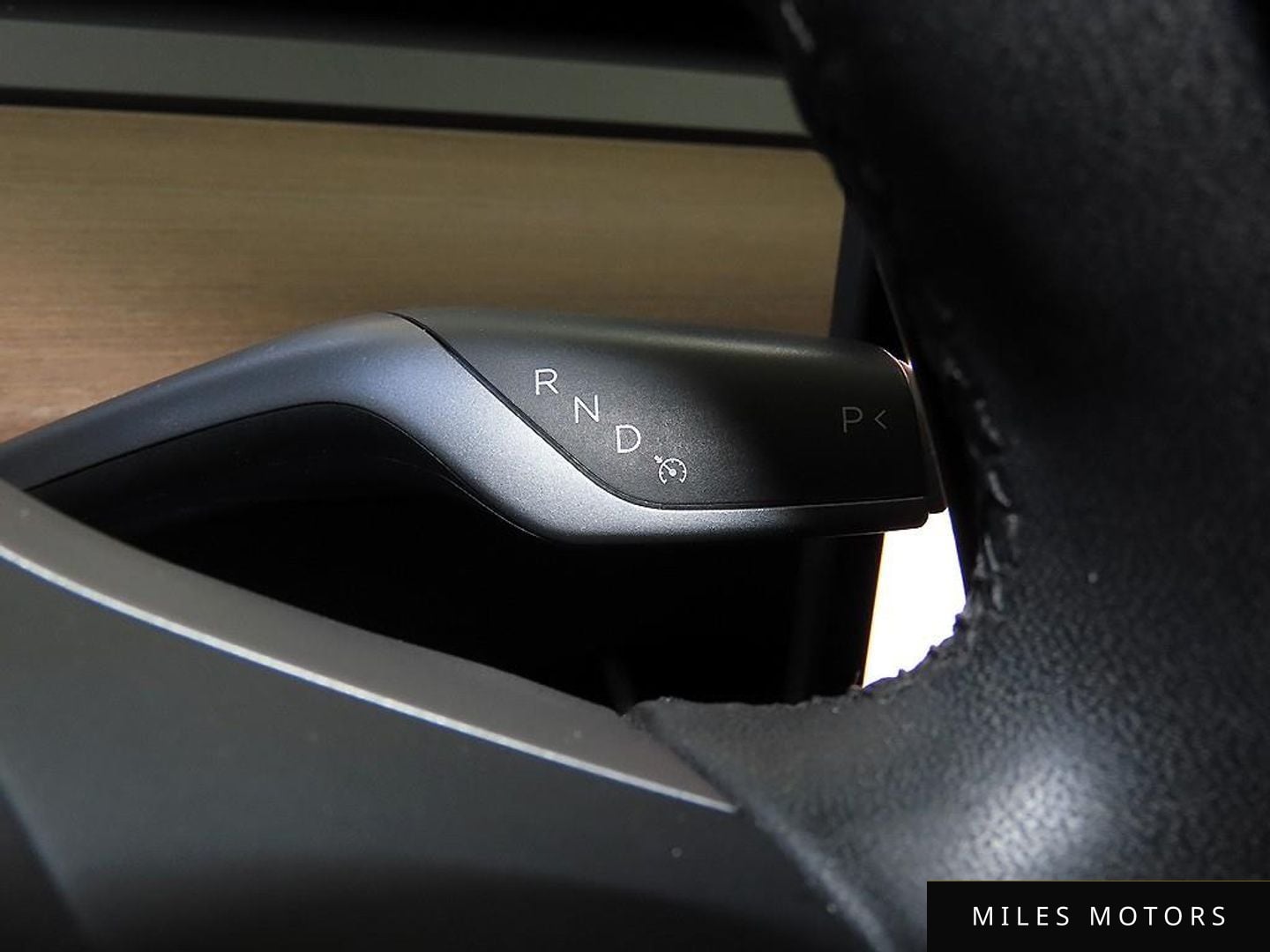Tesla Model 3 2020 — миниатюра 12